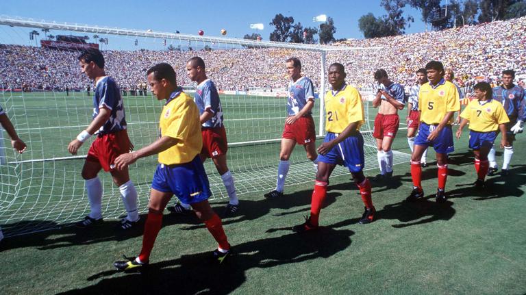 1994 World Cup Finals, Pasadena USA, 22nd June, 1994, USA 2 v Colombia 1, The two team's walk onto the pitch for their Group A match (Photo by Bob Thomas Sports Photography via Getty Images)
