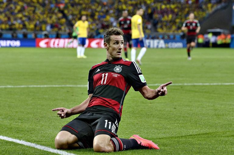 Db Belo Horizonte 08/07/2014 - WM 2014 / Brasilien vs Deutschland: Torjubel  Miroslav Klose PUBLICATIONxNOTxINxITA....DB Belo Horizons 08 07 2014 World Cup 2014 Brazil vs Germany goal celebration Miroslav Klose PUBLICATIONxNOTxINxITA